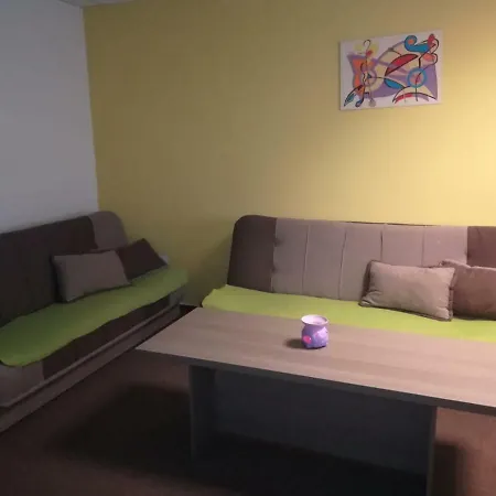 Nela Appartement *